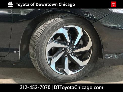 Used 2017 Honda Accord EX-L image 2
