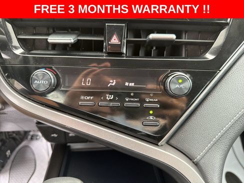 Used 2021 Toyota Camry SE FWD image 19