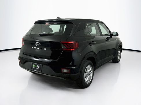 Used 2023 Hyundai Venue SE w/ Cargo Package FWD image 9