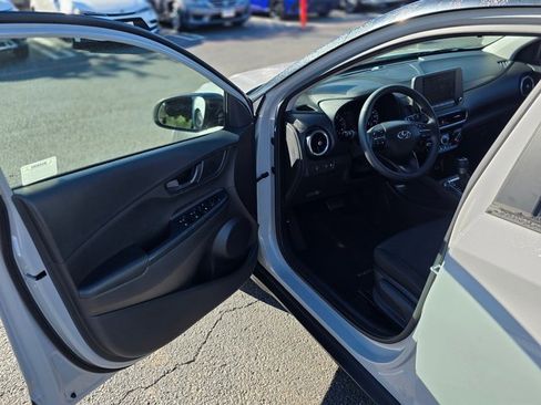 Certified 2022 Hyundai Kona SEL image 32