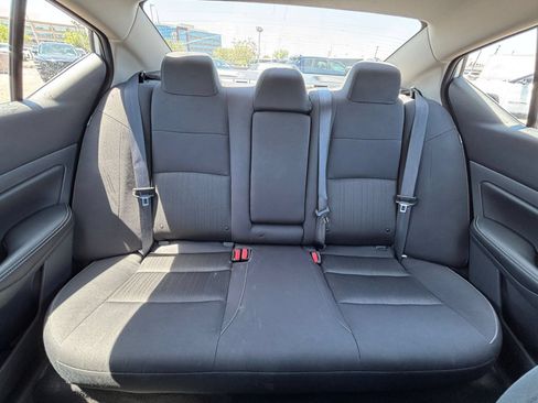 Used 2025 Nissan Altima 2.5 SV FWD image 38