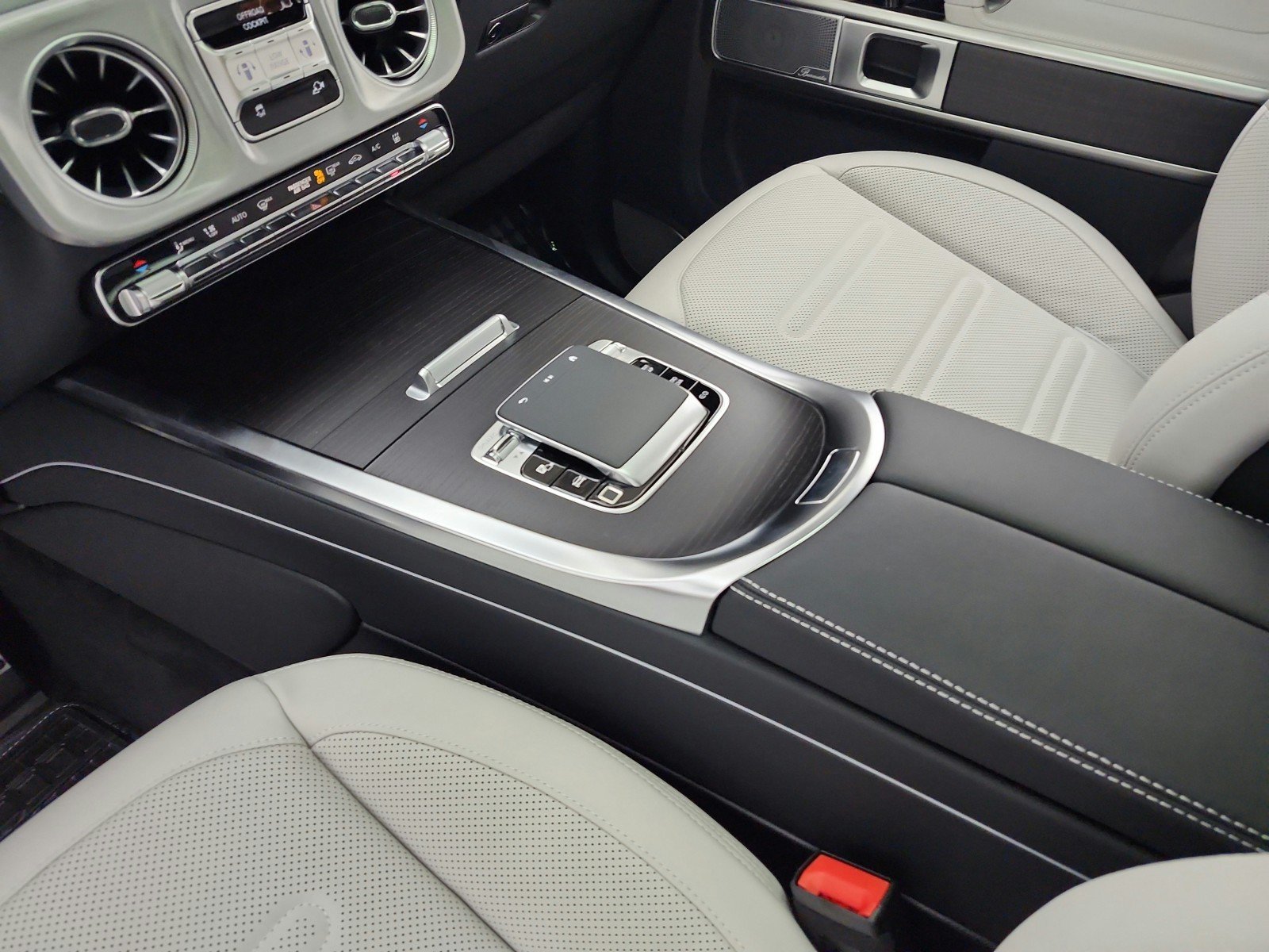 New 2027 Mercedes-Benz G 580 e image 10