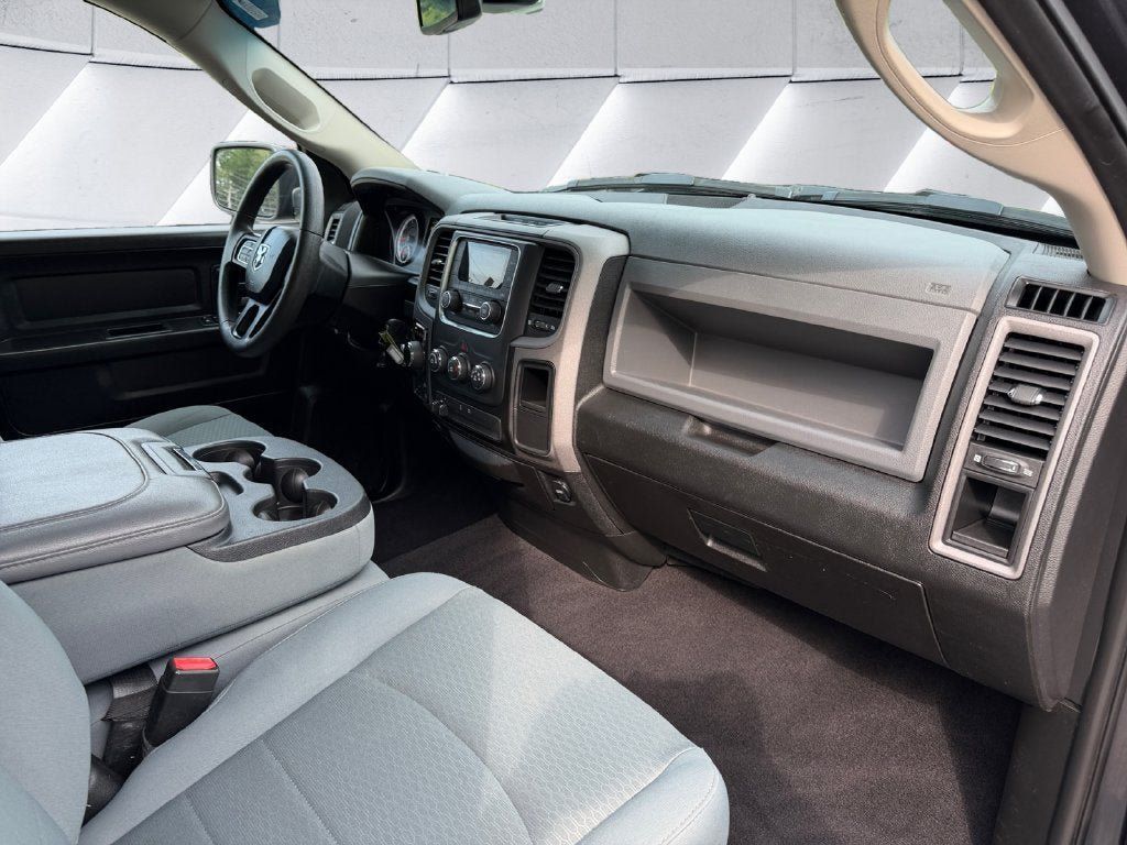 Used 2019 RAM 1500 Express AWD/4WD image 16