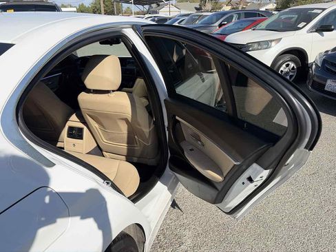 Used 2018 BMW 330i Sedan w/ Convenience Package RWD image 23