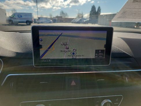 Used 2019 Audi A4 2.0T Premium Plus image 9