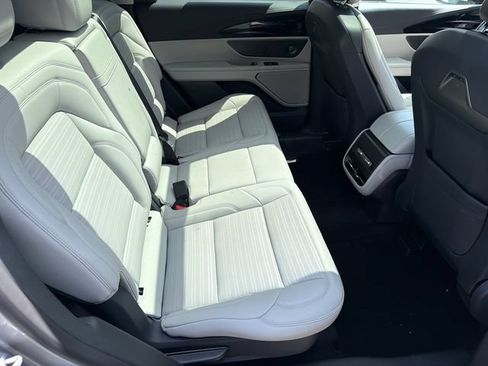 New 2026 Lincoln Nautilus Reserve AWD/4WD image 16