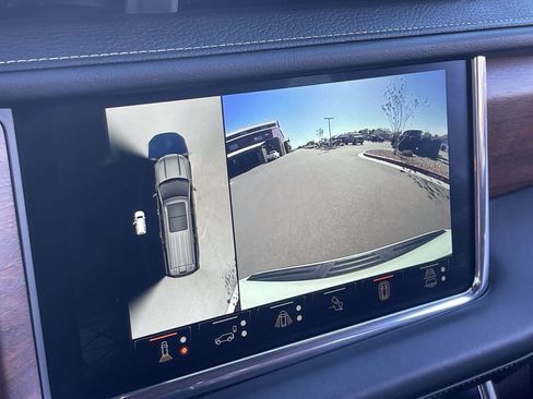 Used 2023 GMC Yukon Denali Ultimate image 15