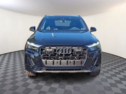 Certified 2025 Audi Q7 2.0T Premium w/ Convenience Plus Package AWD/4WD image 2
