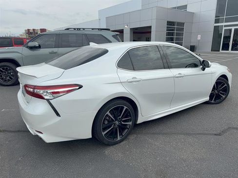 Used 2020 Toyota Camry XSE w/ Navigation Package FWD image 32