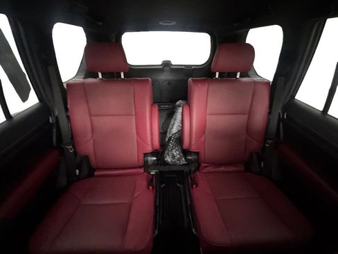 Used 2023 Lexus GX 460 Premium image 18