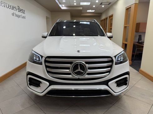 Certified 2025 Mercedes-Benz GLS 580 4MATIC image 2