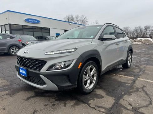 Used 2023 Hyundai Kona SEL w/ Winter Weather Package image 6