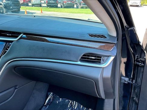 Used 2013 Cadillac XTS Luxury w/ Driver Awareness Package FWD image 28