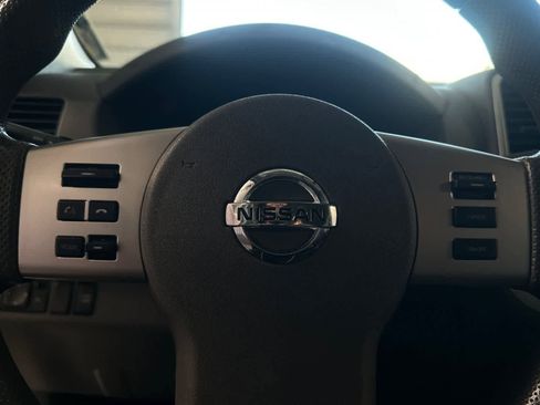 Used 2020 Nissan Frontier SV image 24