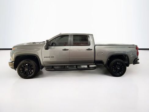 Used 2026 Chevrolet Silverado 2500 Custom w/ Custom Value Package image 9