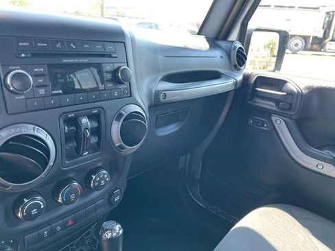 Used 2016 Jeep Wrangler Unlimited Sport w/ Quick Order Package 24S AWD/4WD image 20