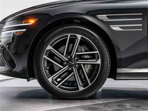 New 2026 Genesis G80 2.5T Advanced image 13