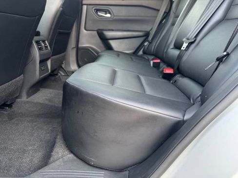 Used 2023 Nissan Rogue SV w/ SV Premium Package AWD/4WD image 7
