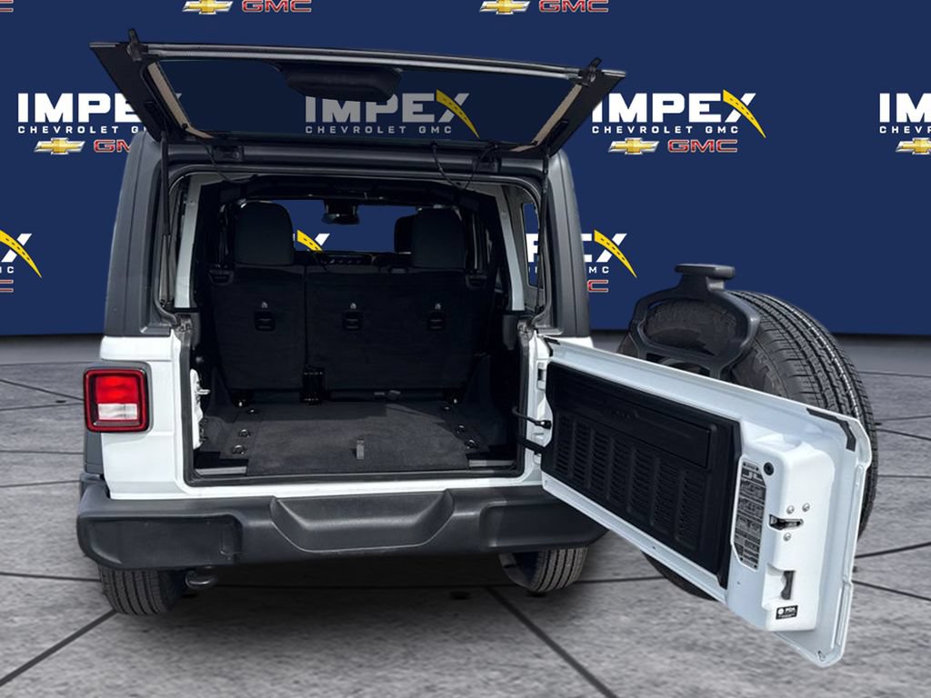 Used 2025 Jeep Wrangler Unlimited Sport AWD/4WD image 29
