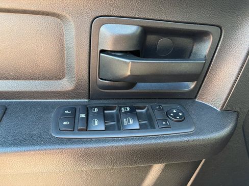 Used 2018 RAM 2500 Tradesman w/ Chrome Appearance Group AWD/4WD image 24
