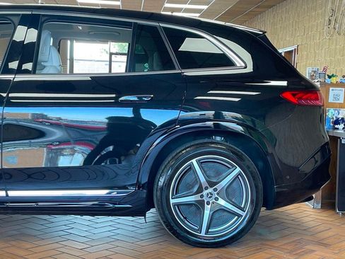 Used 2023 Mercedes-Benz EQS 580 4MATIC SUV image 6