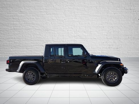 New 2026 Jeep Gladiator Sport AWD/4WD image 5