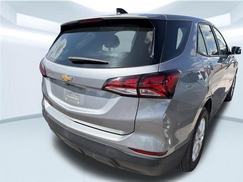 Used 2024 Chevrolet Equinox LS w/ Driver Confidence II Package FWD image 13