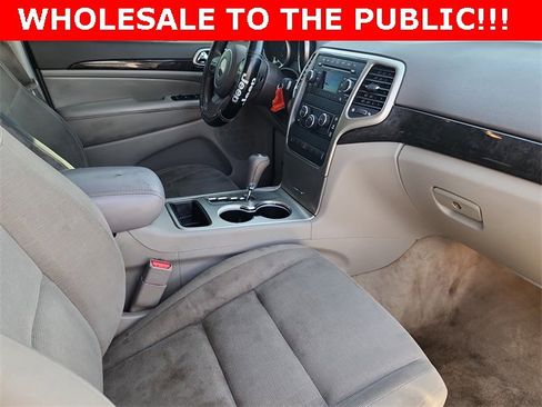 Used 2011 Jeep Grand Cherokee Laredo w/ Trailer Tow Group image 19