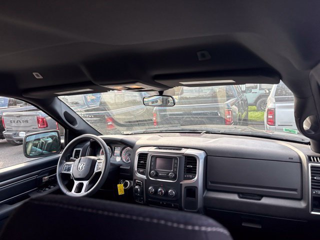 Used 2024 RAM 1500 Warlock AWD/4WD image 19