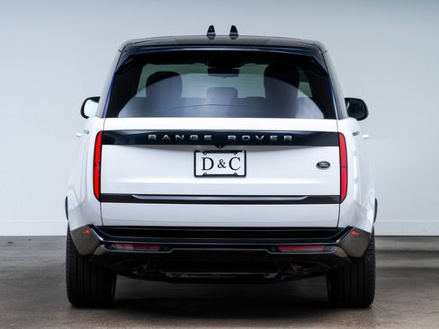Used 2022 Land Rover Range Rover SE AWD/4WD image 6