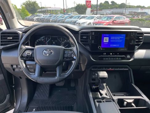 Used 2024 Toyota Tundra SR AWD/4WD image 23