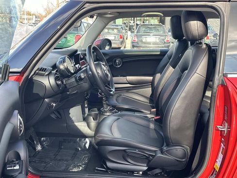 Used 2014 MINI Cooper 2-Door Hardtop image 24