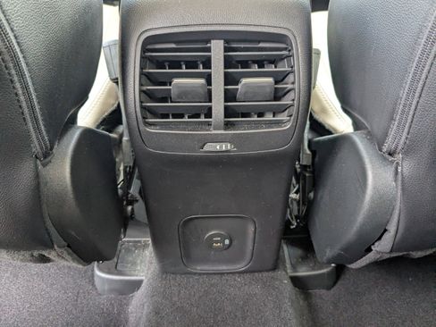Certified 2022 Ford Escape SEL w/ Technology Package FWD image 15