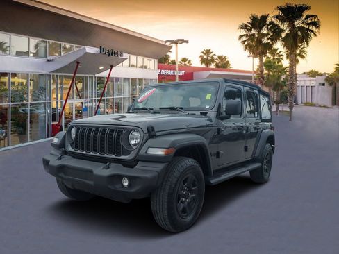 Used 2024 Jeep Wrangler Sport image 7