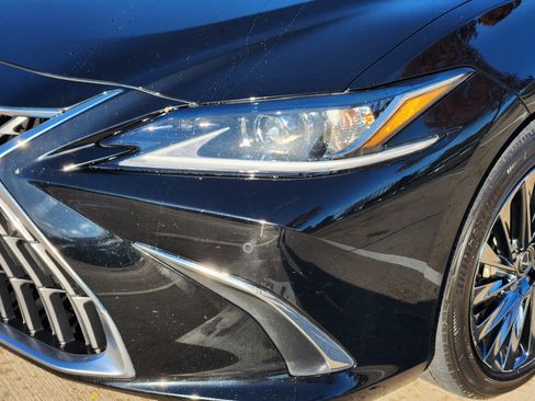 Used 2024 Lexus ES 350 w/ Luxury Package image 6