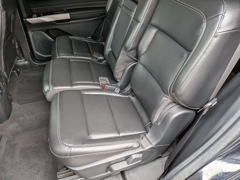 Used 2023 Ford Explorer XLT w/ Equipment Group 202A AWD/4WD image 23