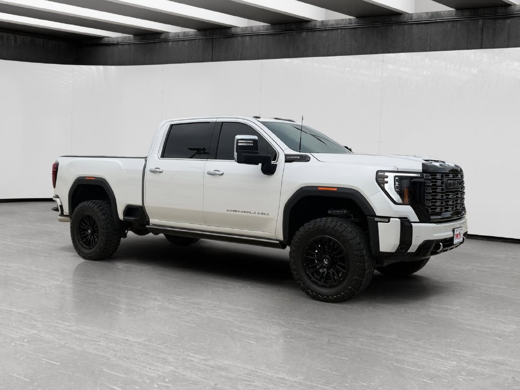 Used 2025 GMC Sierra 2500 Denali Ultimate AWD/4WD image 7