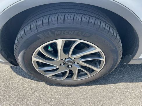 Used 2022 Lincoln Corsair AWD w/ Equipment Group 101A image 20
