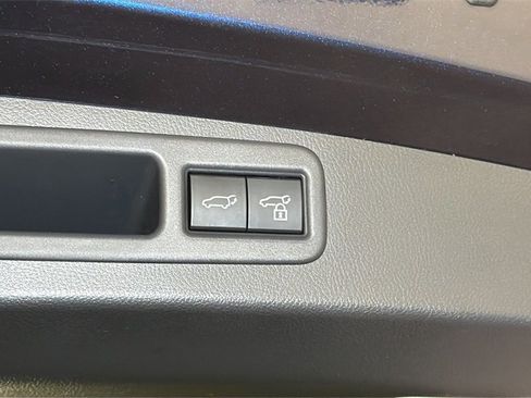 Used 2025 Lexus RX 450h AWD w/ Luxury Package image 16