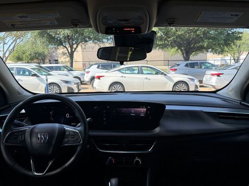 Used 2025 Buick Encore GX Preferred FWD image 34