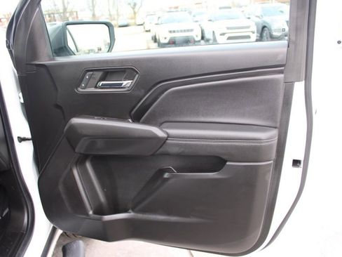 Used 2023 Chevrolet Colorado LT w/ LT Convenience Package II image 22