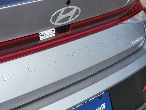 New 2026 Hyundai Elantra Limited image 8