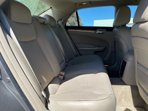 Used 2014 Chrysler 300 C AWD/4WD image 27