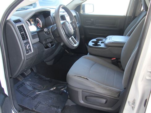 Used 2018 RAM 1500 Express image 10