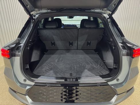 Used 2024 Chevrolet Equinox EV RS image 5