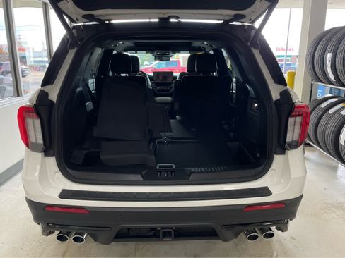 Used 2025 Ford Explorer ST w/ Sun And Sound Package AWD/4WD image 29