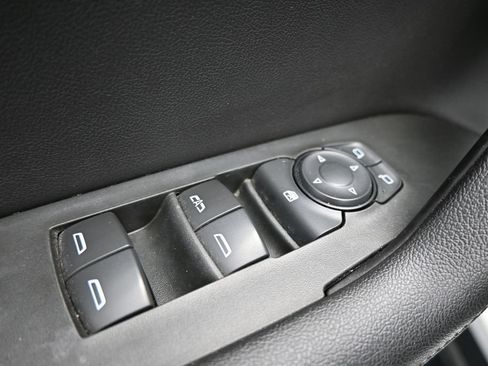 Used 2021 Chevrolet Blazer LT FWD image 11
