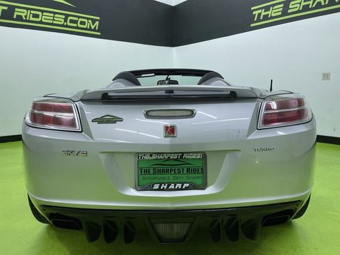 Used 2007 Saturn Sky Red Line image 8