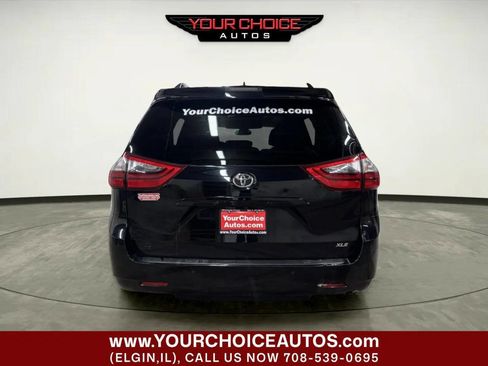 Used 2020 Toyota Sienna XLE Premium image 4
