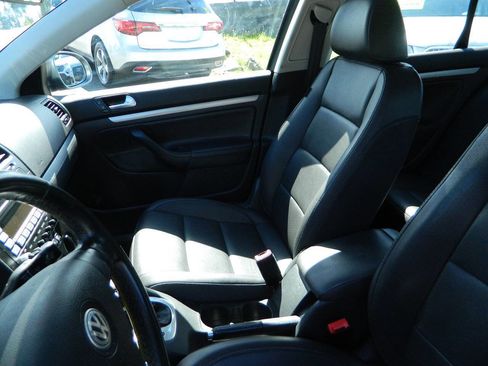 Used 2008 Volkswagen Jetta Wolfsburg Edition FWD image 13